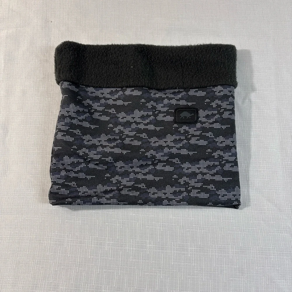 Black and Gray Patterned Neck Warmer